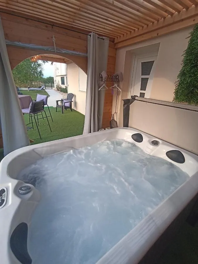 Bed & Breakfast Le Spa Des Lavandes Valensole Frankrig