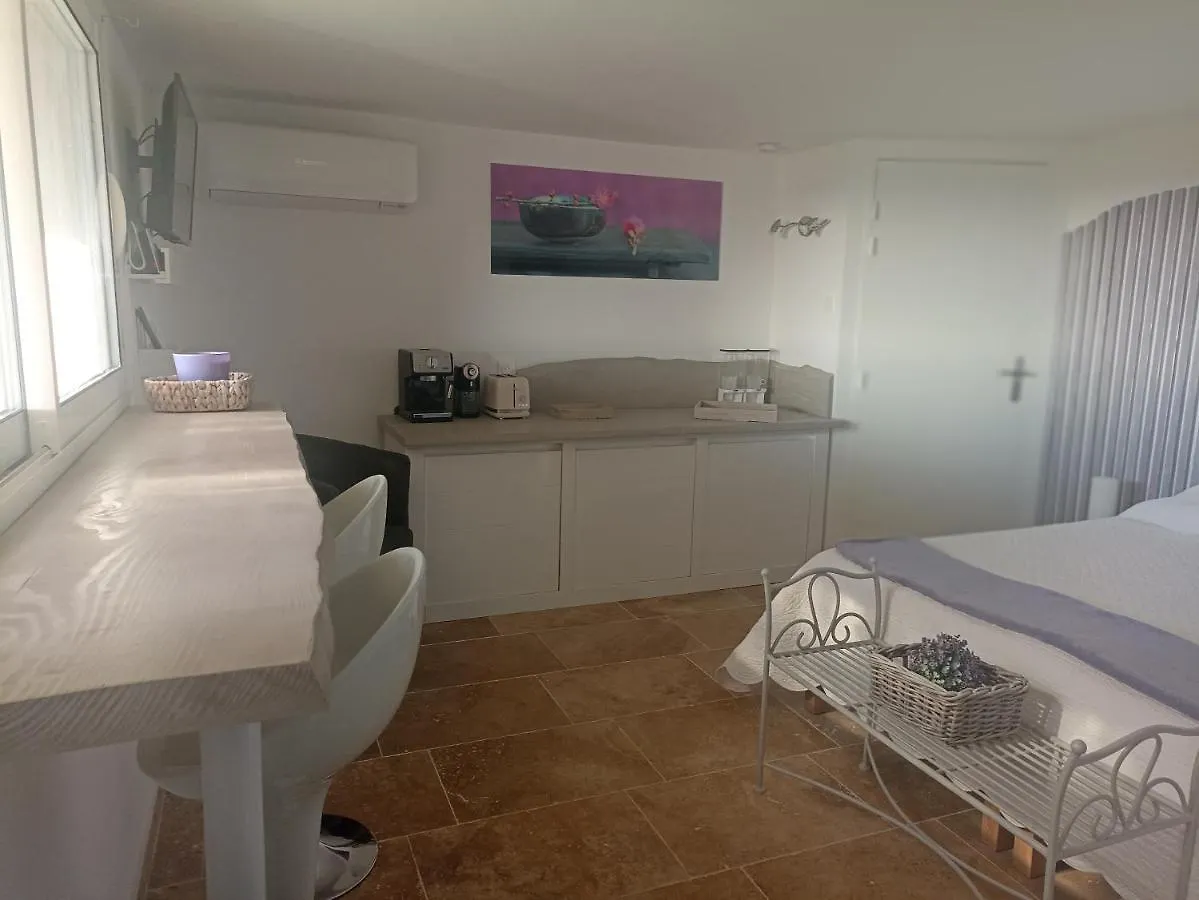 Le Spa Des Lavandes Valensole Bed & Breakfast